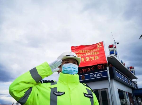 平凡岗位的铿锵玫瑰：佳木斯公安女警绽芳华