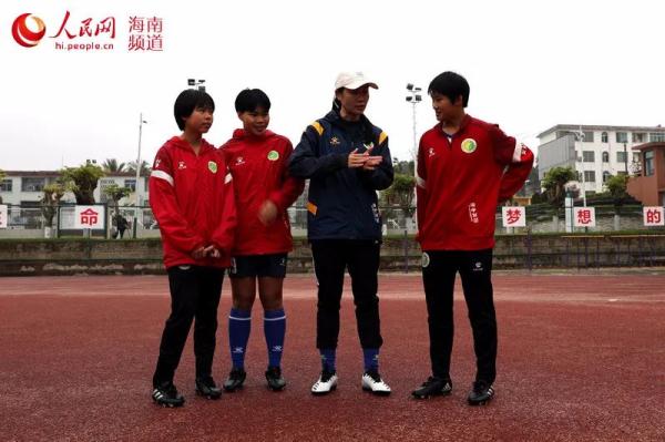真·旋风女队！山脚下的女孩，成了世界冠军！