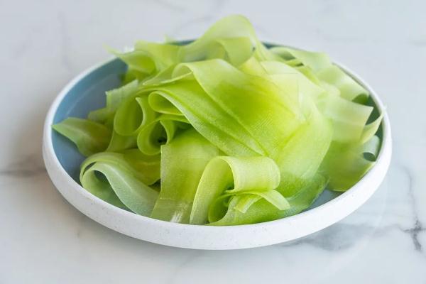 莴笋是“抗癌菜”？真正的好处其实是这3个，但有些人不建议吃！