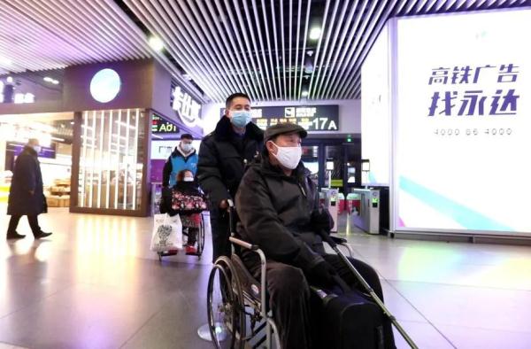 母女意外成“战友”！这次，橙蓝白红绿全出动了……