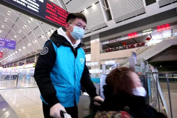 母女意外成“战友”！这次，橙蓝白红绿全出动了……