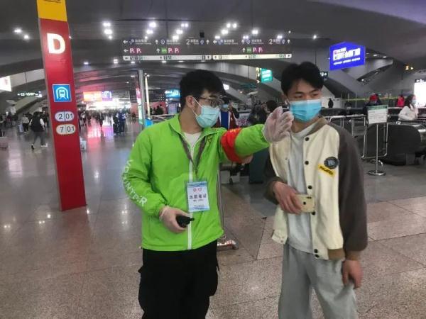 母女意外成“战友”！这次，橙蓝白红绿全出动了……