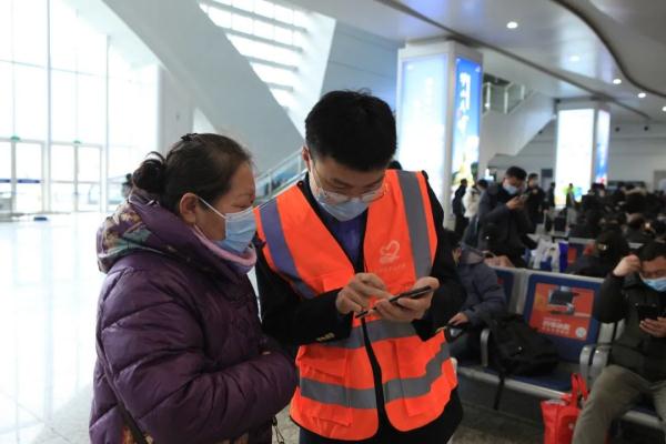 母女意外成“战友”！这次，橙蓝白红绿全出动了……