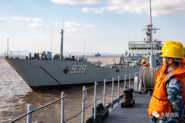 抢滩登陆,冲! 抢滩登陆,冲!