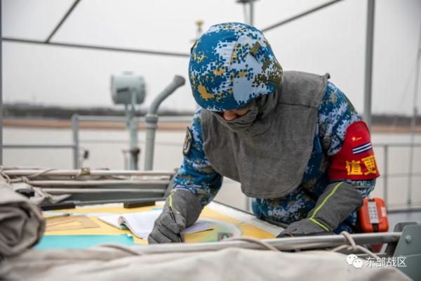 抢滩登陆,冲! 抢滩登陆,冲!