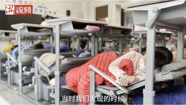 上热搜！浙江一所学校的课桌椅火出圈，网友：建议推广