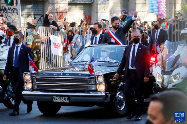 博里奇宣誓就任智利总统 博里奇宣誓就任智利总统