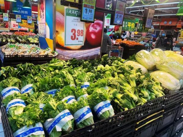 防疫当前，上海人居家买菜方便吗？菜品供应能保障吗？