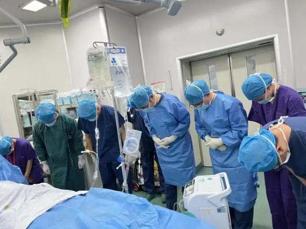 痛心!她走了,年仅21岁 痛心!她走了,年仅21岁