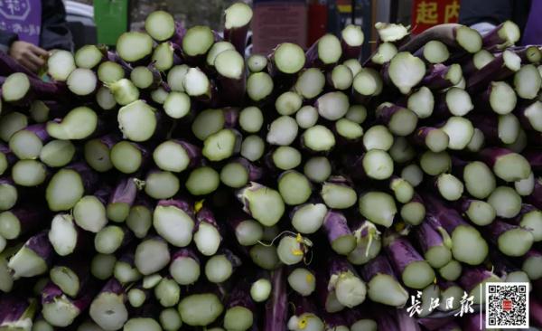听说菜薹是湖北特产，网友吵翻！