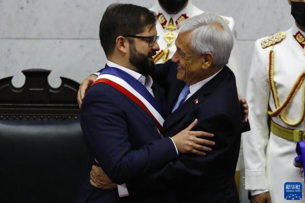 博里奇宣誓就任智利总统 博里奇宣誓就任智利总统