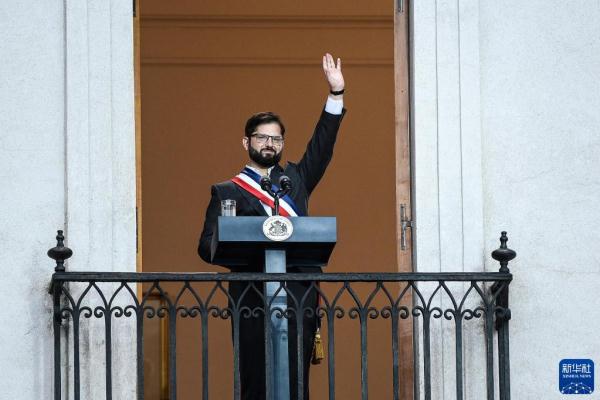 博里奇宣誓就任智利总统 博里奇宣誓就任智利总统