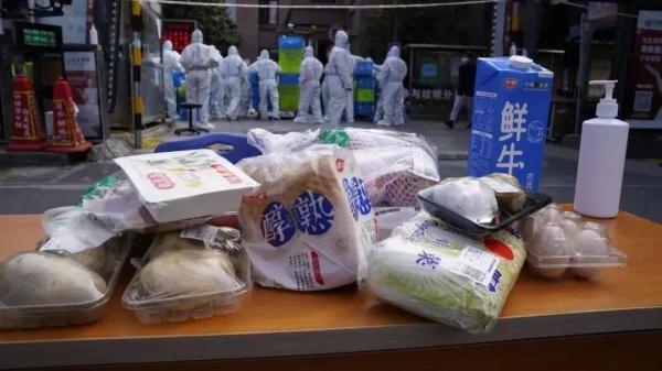 防疫当前，市民买菜、外卖还方便吗？上海电商平台、超市回应