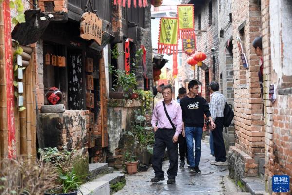 广西贺州:春暖乡村旅游热 广西贺州:春暖乡村旅游热