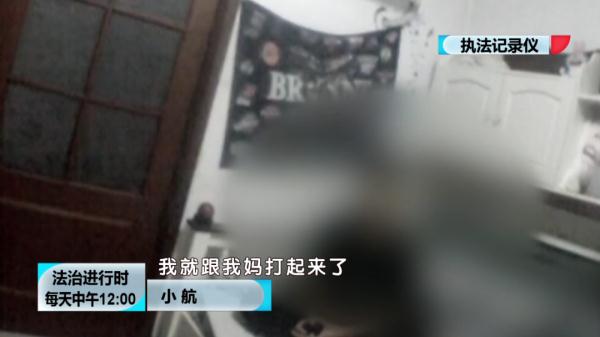 记者跟拍纪实：曾经的军人，如今的北京警察