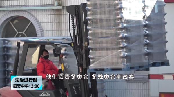 记者跟拍纪实：曾经的军人，如今的北京警察