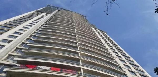 30万/平米！黄浦江畔豪宅拍出上亿天价，前主人在上海滩曾名噪一时