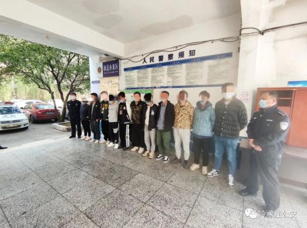 以“保送名校”为名诈骗家长，冷水江公安一举抓获11名涉电诈嫌疑人