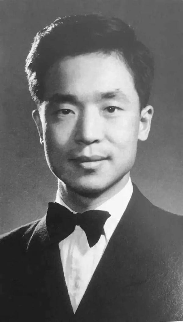 男高音歌唱家李光羲逝世，那曲《祝酒歌》永远留在了岁月里