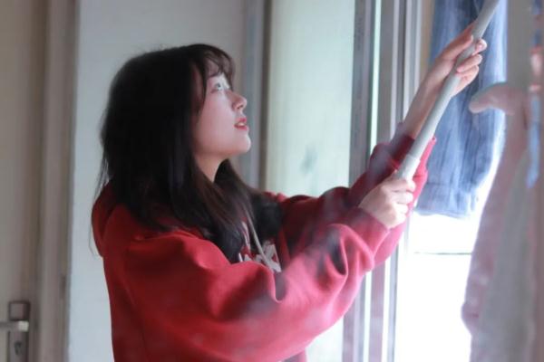 一个寝室的“起床困难症”都没了，全因为这个宝藏室友！