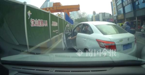 惊险！飞鹅路上斗气别车，两司机都被罚了！在调查时，他们这么说→