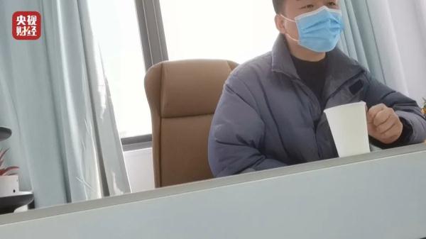 女孩打玻尿酸致失明和脑梗！背后真相触目惊心……