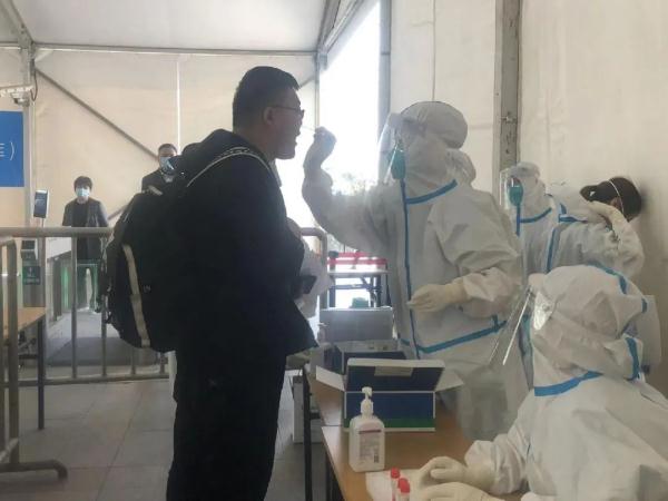 上海火车站核酸检测点今启用