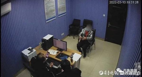 抓到了！有人偷钓大明湖20多斤重的胖鲤鱼，警方：拘13天