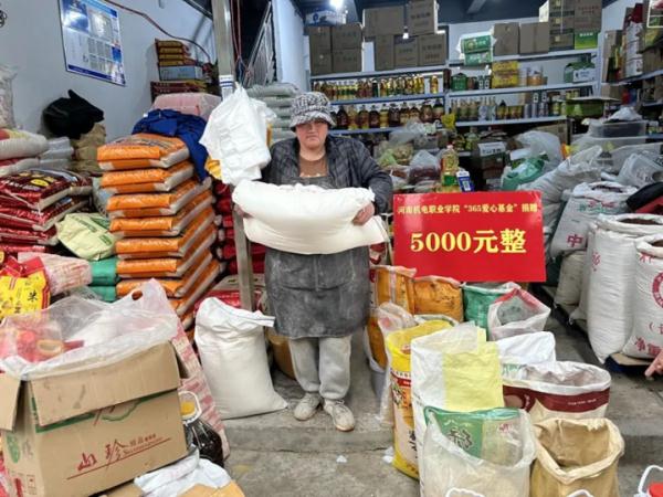 先救爸爸！郑州患癌小伙一家5口的真实抗癌故事