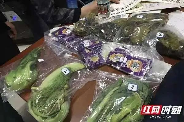 “土坑酸菜”被曝光，插旗菜业7年前就被指脏乱差！多家企业发声明→