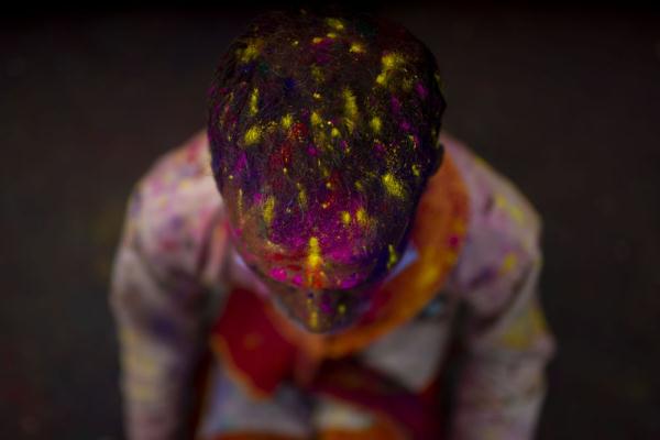 尼泊尔：庆祝洒红节