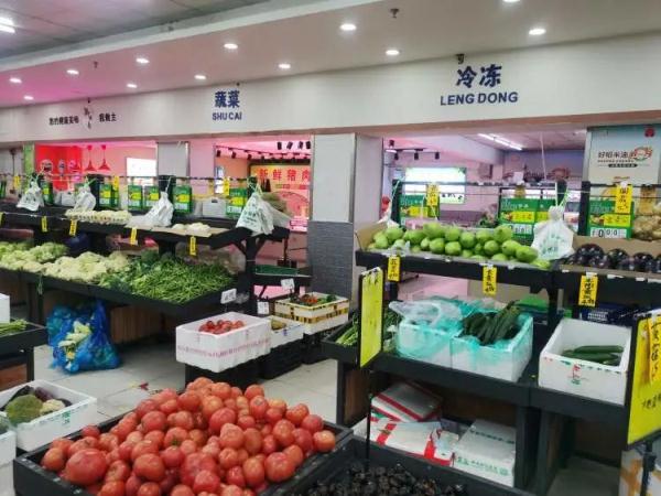 27岁律政小伙被封菜场48小时,摆摊“法律咨询”却成相亲角? 27岁律政小伙被封菜场48小时,摆摊“法律咨询”却成相亲角?