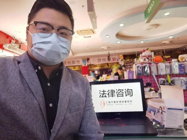 27岁律政小伙被封菜场48小时,摆摊“法律咨询”却成相亲角? 27岁律政小伙被封菜场48小时,摆摊“法律咨询”却成相亲角?