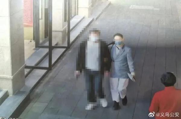 聊天记录曝光!已婚男子脚踏7只船,女友们被坑惨 聊天记录曝光!已婚男子脚踏7只船,女友们被坑惨