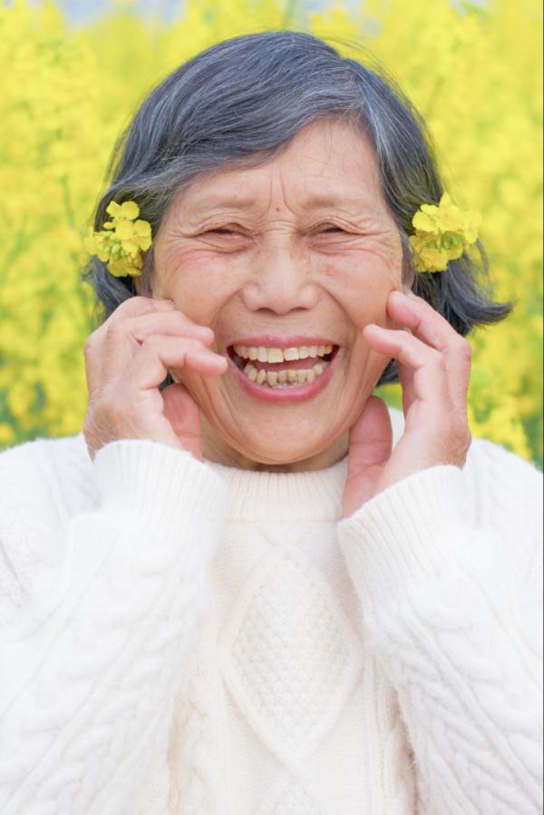 “姑娘，我去世时能用你拍的照片吗？”