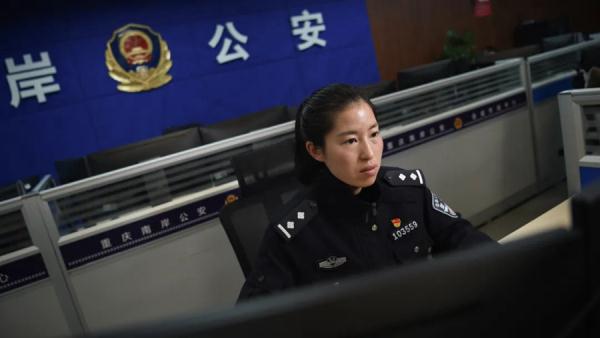 她靠一声断喝镇住7名嫌疑人，其从警动机竟与动画片有关……