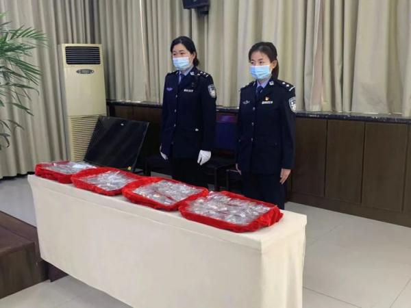 12小时！安徽警方破获特大珠宝店盗窃案！