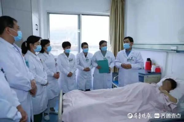 24岁产妇产下5胞胎！自然受孕，概率只有…