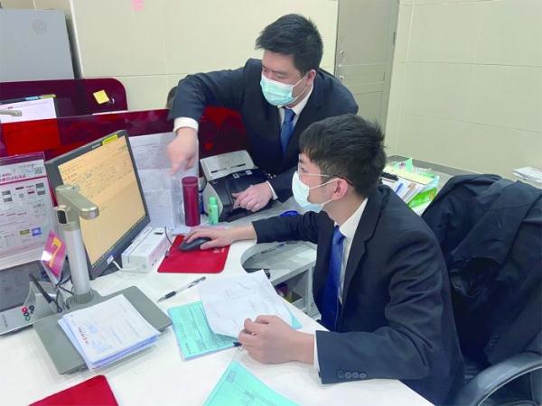 与时间赛跑 银行金融服务持续“在线” 与时间赛跑 银行金融服务持续“在线”