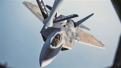 F-22战机性能再受质疑