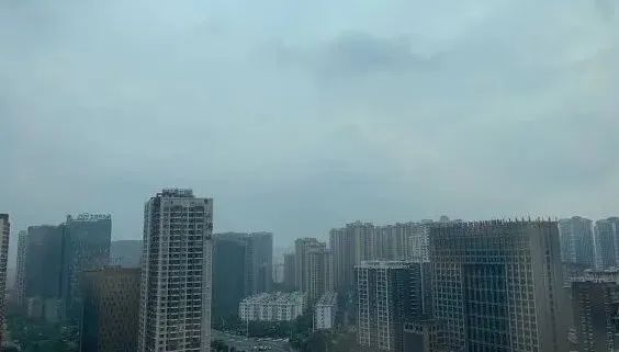 昆明天气！开启降雨降温模式 未来可能一夜之间暴跌10℃