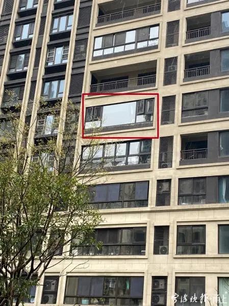 宁波一市民花400多万元买的房子,却没有窗户自由,这是为何? 宁波一市民花400多万元买的房子,却没有窗户自由,这是为何?