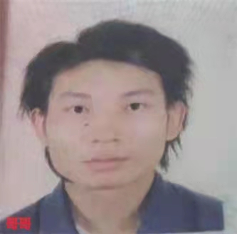 陌生叔叔给他钱买冰棍，结果弟弟丢失了25年！梅洁，快回家