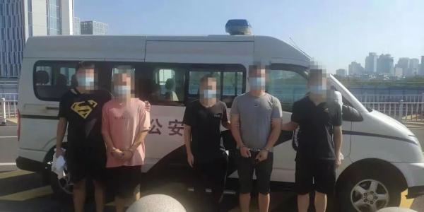 花季少女参与贩毒被抓