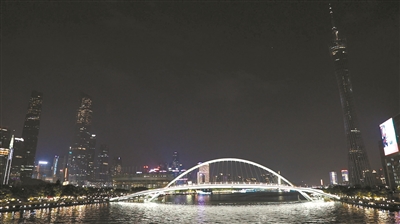 广州塔熄灯 响应“地球一小时”