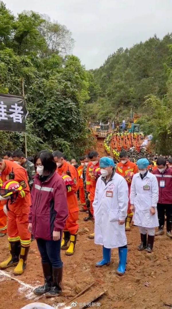 第二部黑匣子相关细节公布；东航正式启动理赔工作；搜寻仍在继续