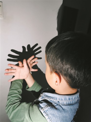 广州塔熄灯 响应“地球一小时”