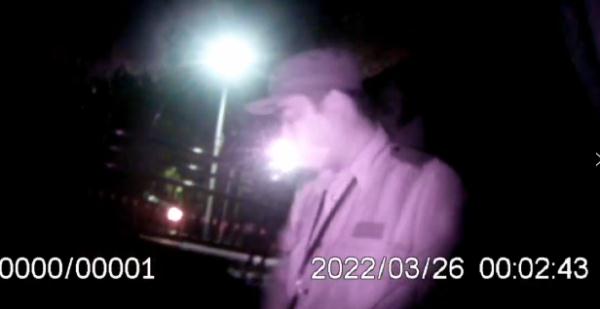 爱自己别人才会爱你!女子凌晨跳河轻生,被民警和群众的话点醒 爱自己别人才会爱你!女子凌晨跳河轻生,被民警和群众的话点醒