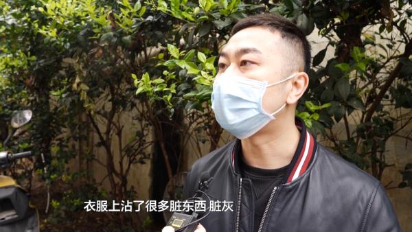 价值3000多的外套干洗后变了样,洗衣店:衣服尺寸是正常的,当事人怒了…… 价值3000多的外套干洗后变了样,洗衣店:衣服尺寸是正常的,当事人怒了……