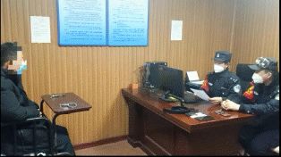万元手机遗落出租车后续：手机被送回，真相竟是...